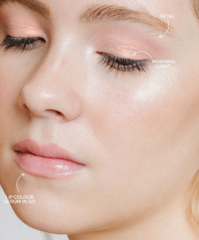 FITGLOW Multi-Use Pressed Shadow + Blush Colour stíny/ tvářenka 4g