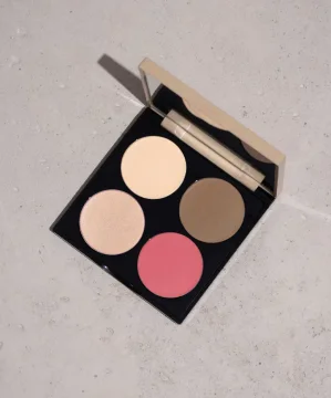 Gesicht / Make-up – Natürliche Schönheit mit Hautpflegewirkung