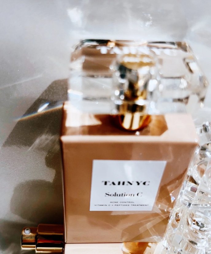 TAHNYC Cílená péče na akné s vitaminem C + peptidy SOLUTION C 30 ml