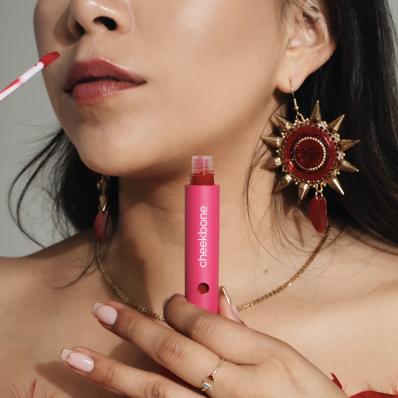 CHEEKBONE BEAUTY Lesk na rty Harmony Lip Gloss 6,4g