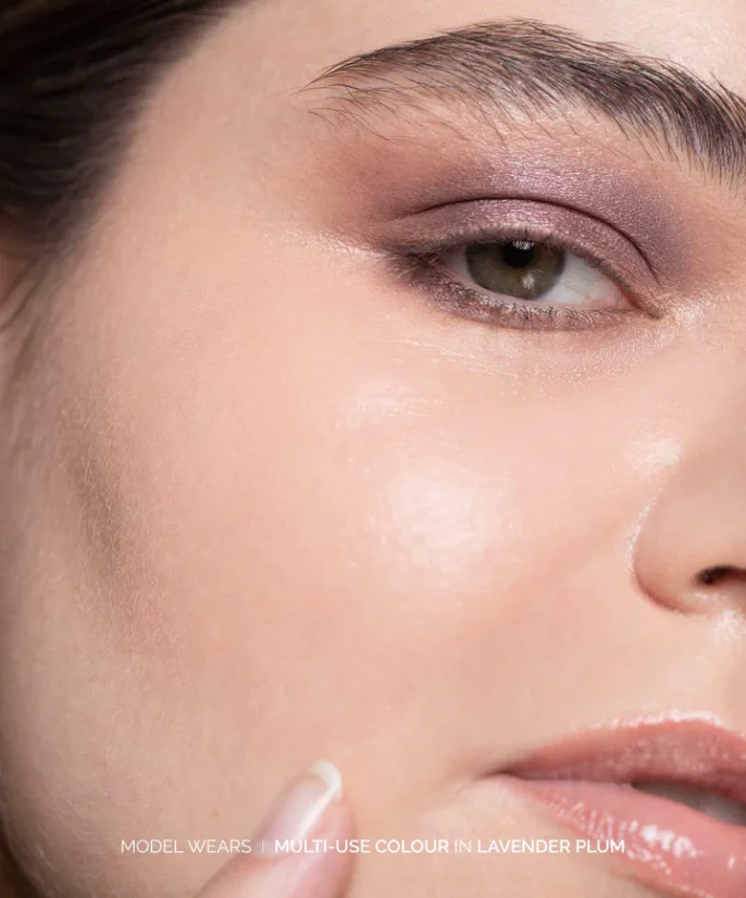 FITGLOW Multi-Use Pressed Shadow + Blush Colour stíny/ tvářenka 4g