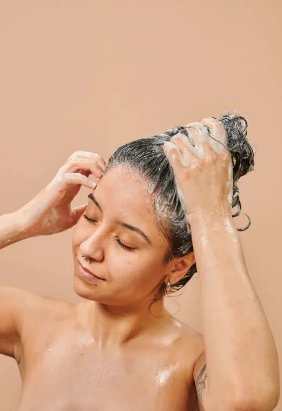 UNDER LUNA Warrior Shampoo