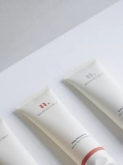 NOURISHED DAILY Peeling na pleť & Tělo Daily Face & Body Scrub 250ml