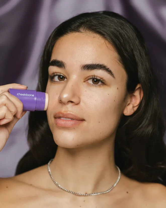 CHEEKBONE BEAUTY Podkladová Báze Illuminating Primer Stick 30g