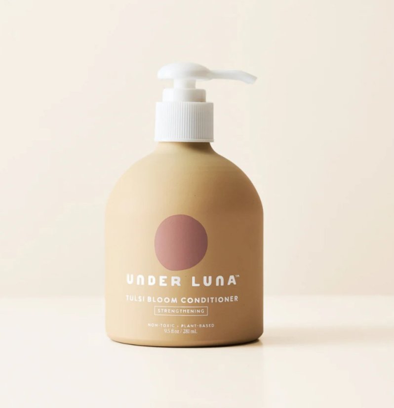 UNDER LUNA Obnovující a posilující šampon Tulsi Bloom Shampoo