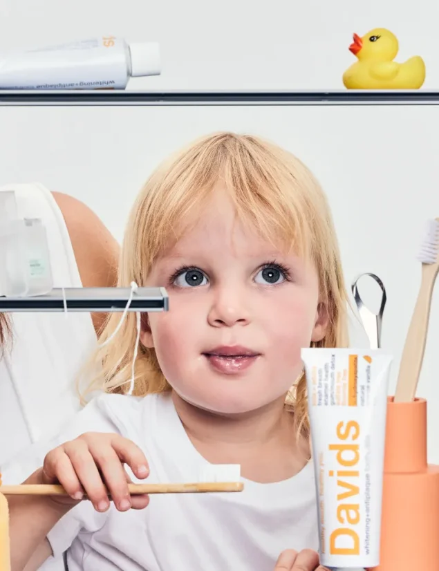 Davids KIDS + ADULTS nano-hydroxyapatite premium toothpaste Orange & Vanilla 113g