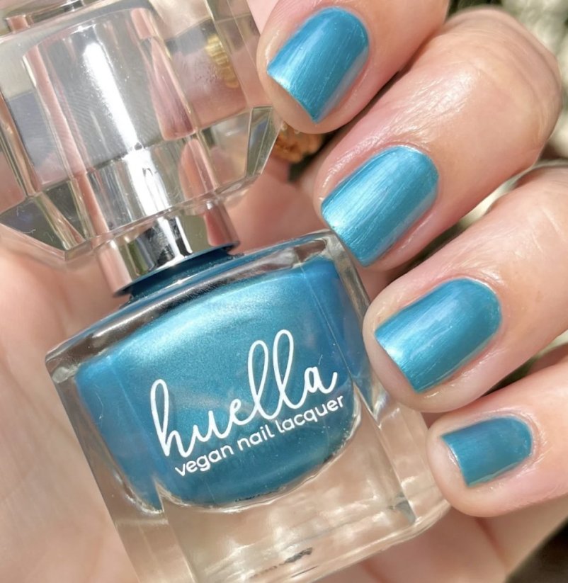 HUELLA Nail polish “Little Bold Blue”