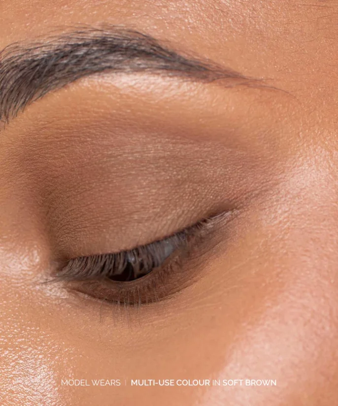 FITGLOW Multi-Use Pressed Shadow + Blush Colour stíny/ tvářenka 4g