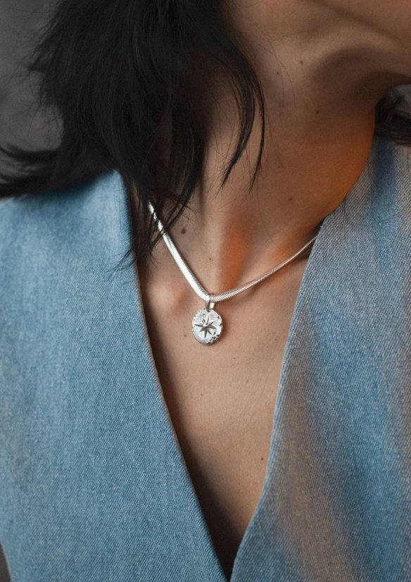 NO MORE Charm, Pendant Silver/Gold